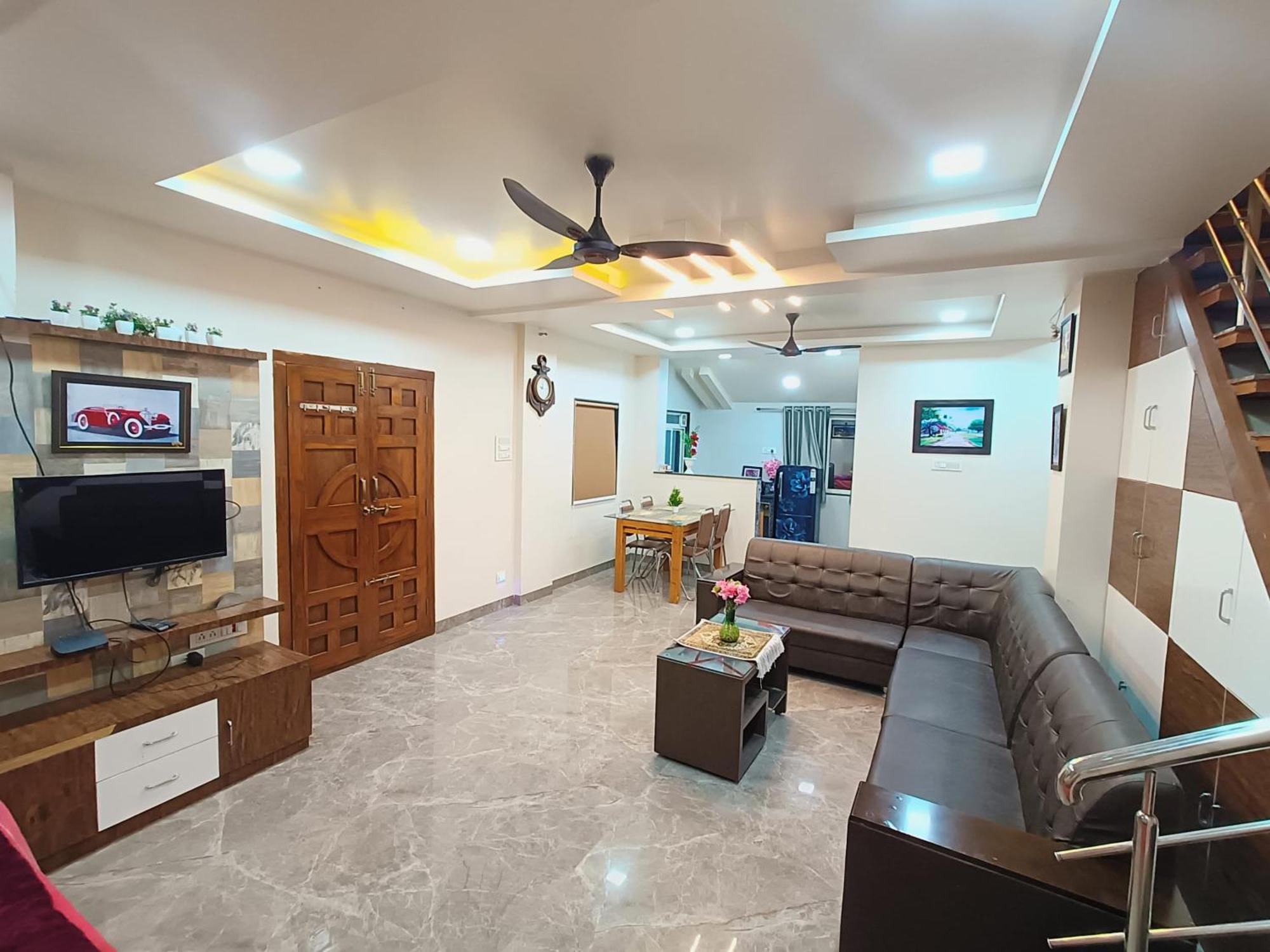 Sunrise Villa Wai Exterior photo